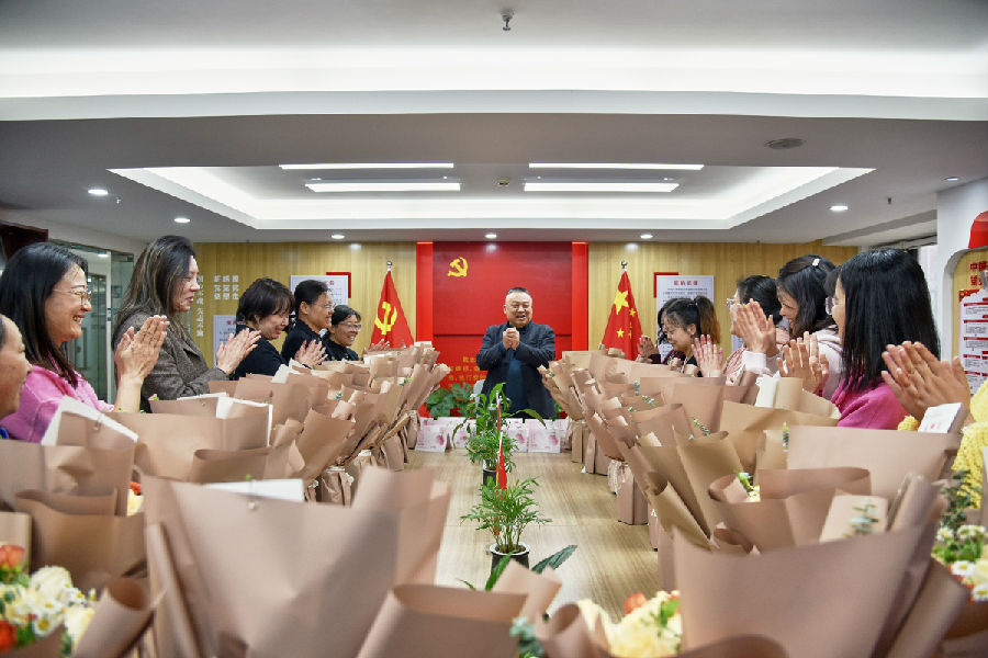 诗情花艺间 优雅伴笑颜 | 三